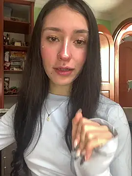 NickieCute- online show from 04-21-26, 08:12