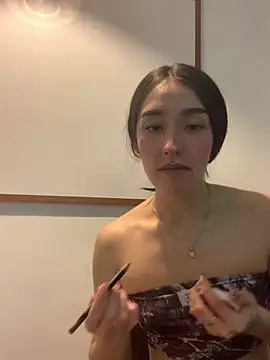 NickieCute- online show from 04-24-26, 09:17