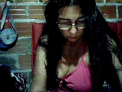 Snapshot of lola_teem chatting on 04-14-26, 05:35 lola teem online show from 04-14-26, 05:35