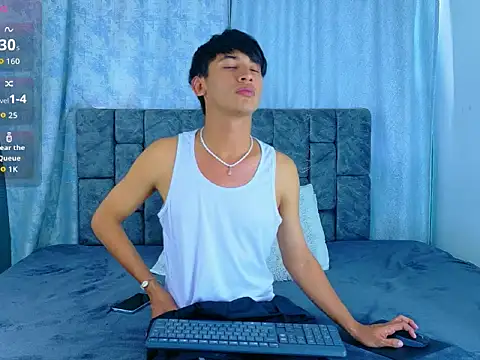 IhanKing online show from 05-25-26, 07:20