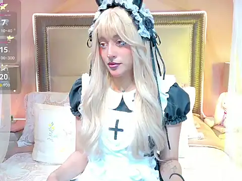 Snapshot of VaLuu__ chatting on 06-02-26, 01:02 VaLuu online show from 06-02-26, 01:02