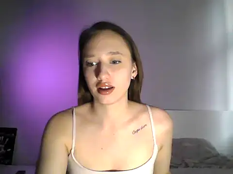 Snapshot of DarkMirel chatting on 04-17-26, 04:54 DarkMirel online show from 04-17-26, 04:54