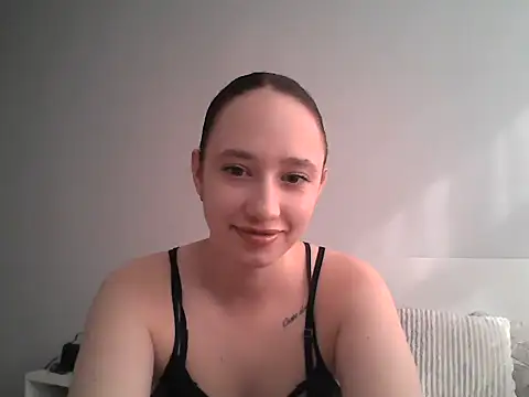 Snapshot of DarkMirel chatting on 04-23-26, 01:57 DarkMirel online show from 04-23-26, 01:57