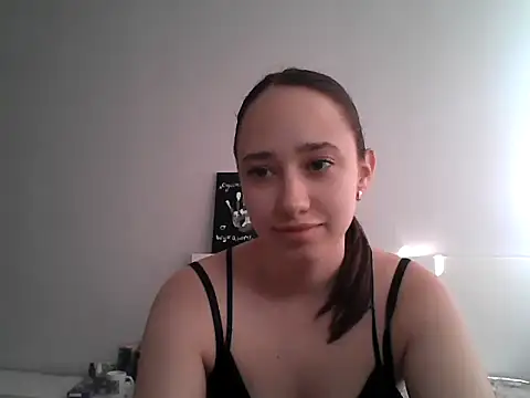 Snapshot of DarkMirel chatting on 05-25-26, 01:17 DarkMirel online show from 05-25-26, 01:17