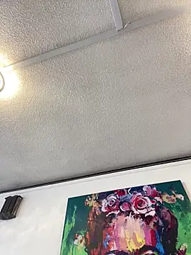 ZoeBennett Pink online show from 04-21-26, 12:11