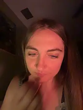 prettykitttty online show from 04-21-26, 02:51