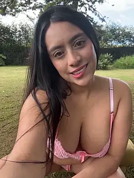 JuliettaGmz online show from 04-25-26, 03:09