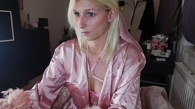 barbiplaymate online show from 01-18-26, 05:39