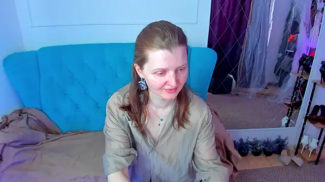 Snapshot of Liza__Evans chatting on 04-27-26, 02:09 Liza Evans online show from 04-27-26, 02:09