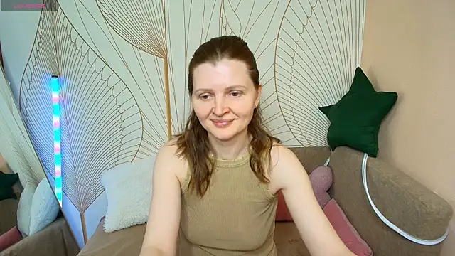 Snapshot of Liza__Evans chatting on 05-04-26, 02:07 Liza Evans online show from 05-04-26, 02:07