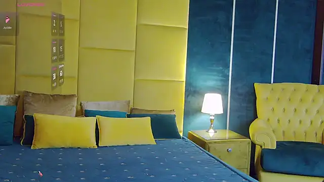 ElaraLuxe online show from 04-21-26, 05:03