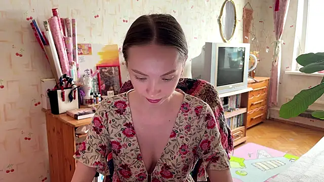 AdriannaBill online show from 06-07-26, 04:00