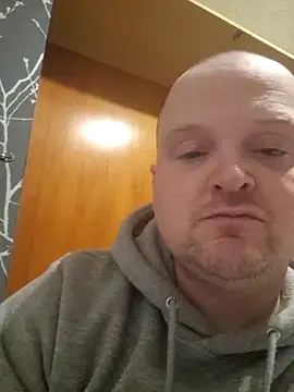 P4YNE online show from 04-18-26, 07:01