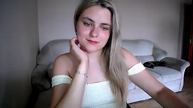 Snapshot of _shy_sabrina__ chatting on 06-23-26, 12:47 shy sabrina online show from 06-23-26, 12:47