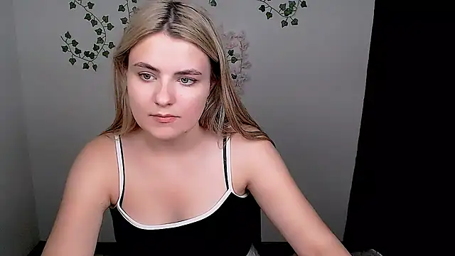 Snapshot of _shy_sabrina__ chatting on 07-07-26, 01:15 shy sabrina online show from 07-07-26, 01:15
