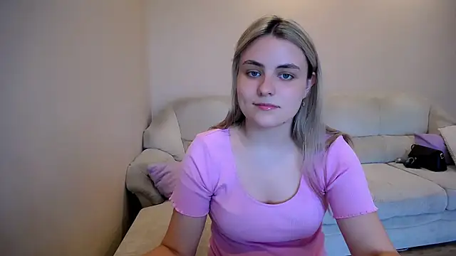 Snapshot of _shy_sabrina__ chatting on 07-11-26, 01:03 shy sabrina online show from 07-11-26, 01:03