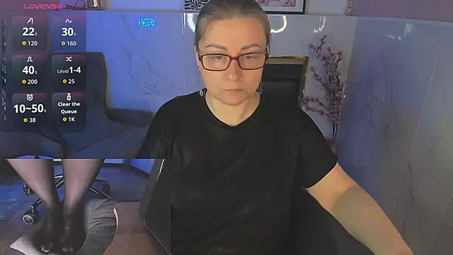 Alexandra Kind online show from 04-21-26, 08:44