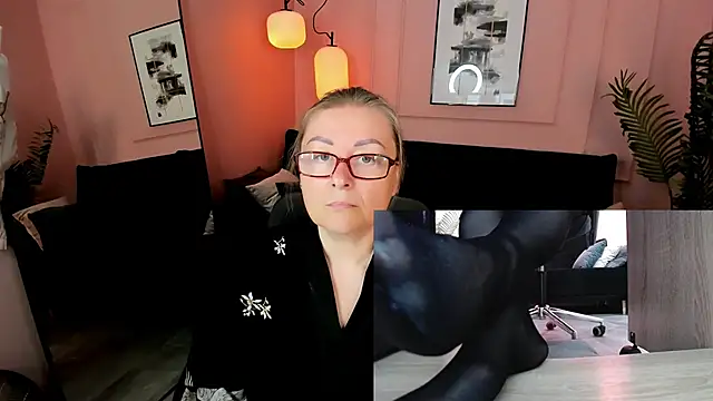 Alexandra Kind online show from 06-05-26, 01:50