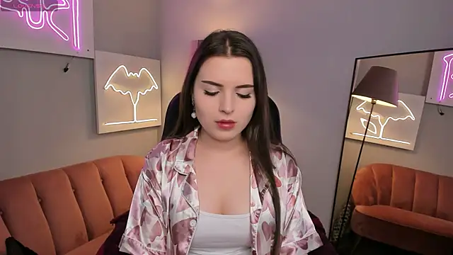 AliceLiador  online show from 06-01-26, 02:52