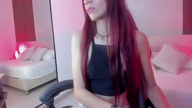 Snapshot of marylin_gold chatting on 04-28-26, 11:10 marylin gold online show from 04-28-26, 11:10