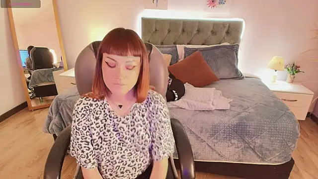 Kim Jeins666  online show from 06-26-26, 12:53