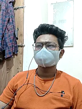 Snapshot of hot_boy995 chatting on 05-05-26, 06:43 hot boy995 online show from 05-05-26, 06:43