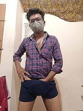 Snapshot of hot_boy995 chatting on 07-15-26, 05:07 hot boy995 online show from 07-15-26, 05:07