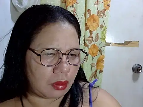 HottyCurlyPeanut online show from 04-20-26, 02:31