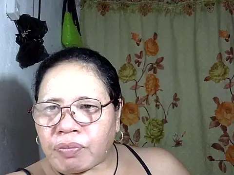 HottyCurlyPeanut online show from 06-21-26, 02:36
