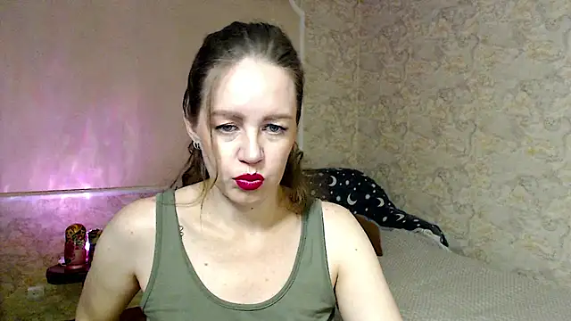 Snapshot of Fern_Lust chatting on 07-03-26, 01:28 Fern Lust online show from 07-03-26, 01:28