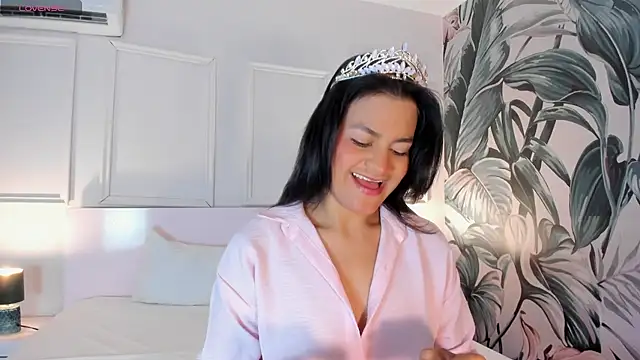 Snapshot of Marilyn_Mulata chatting on 07-08-26, 02:43 Marilyn Mulata online show from 07-08-26, 02:43