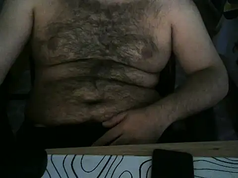 Snapshot of HeyyDouglas chatting on 04-15-26, 03:19 HeyyDouglas online show from 04-15-26, 03:19