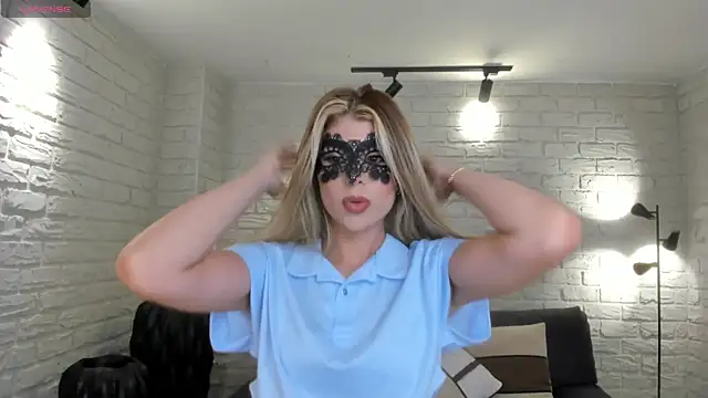MiaSilvaX online show from 06-19-26, 11:03