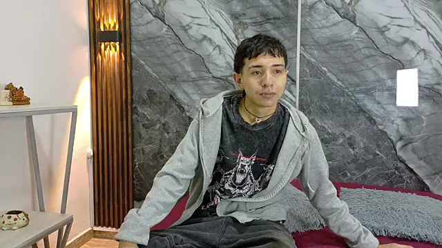 Snapshot of NoahWalker__ chatting on 06-03-26, 11:13 NoahWalker online show from 06-03-26, 11:13