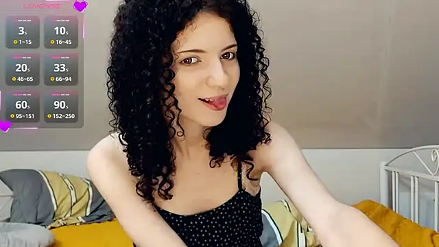 CinnamonCurl online show from 07-10-26, 12:26