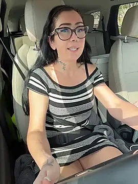 Its Lush Lily online show from 04-26-26, 09:07