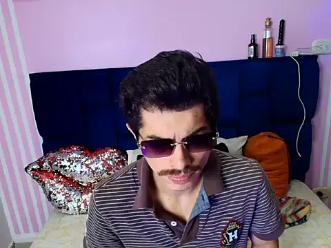 Snapshot of taylor_Stele chatting on 05-05-26, 01:52 taylor Stele online show from 05-05-26, 01:52