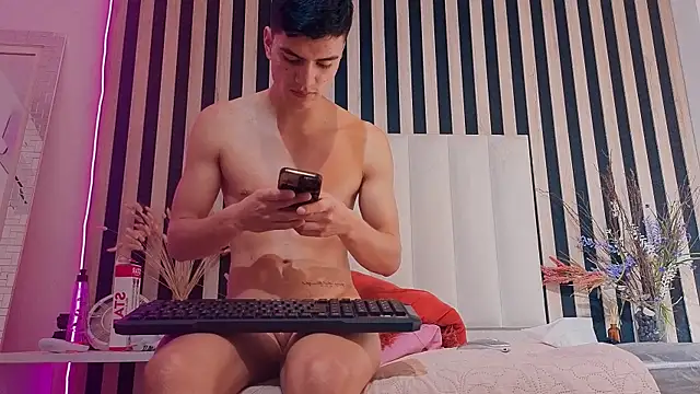 LeoTease online show from 05-15-26, 10:50