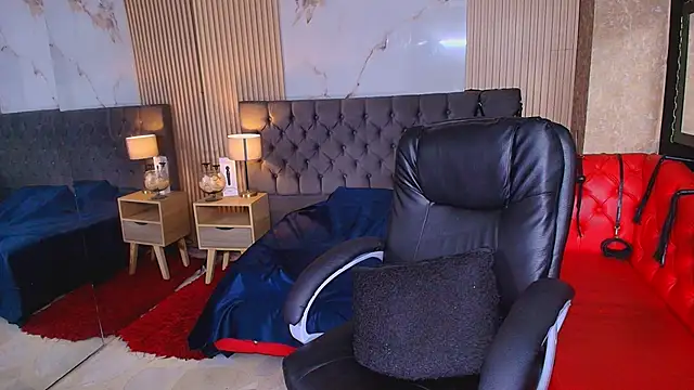 ZafiraVelvet online show from 04-18-26, 07:58