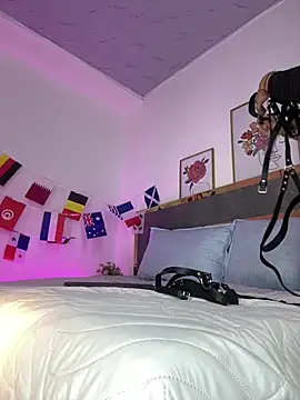 Jenifer Lux online show from 07-06-26, 12:13