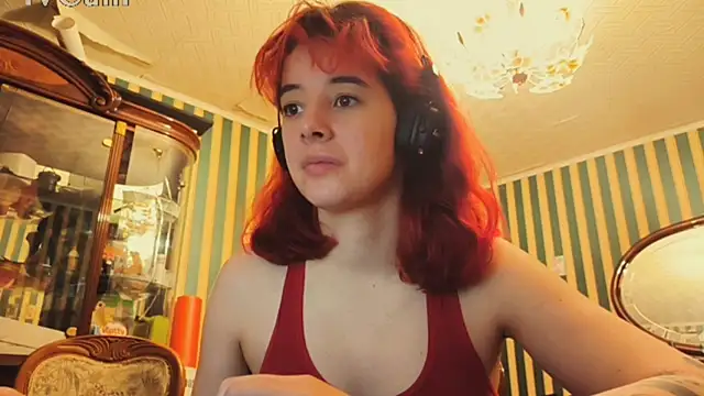amberrrdolll  online show from 05-08-26, 11:21