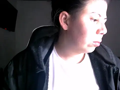 katiaerotic online show from 04-19-26, 01:49