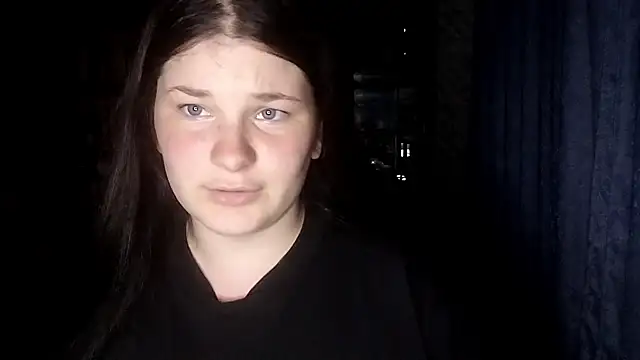 Snapshot of BeatriceMolands chatting on 05-25-26, 06:14 BeatriceMolands online show from 05-25-26, 06:14