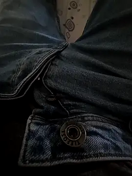 xTuguinha online show from 04-16-26, 03:46