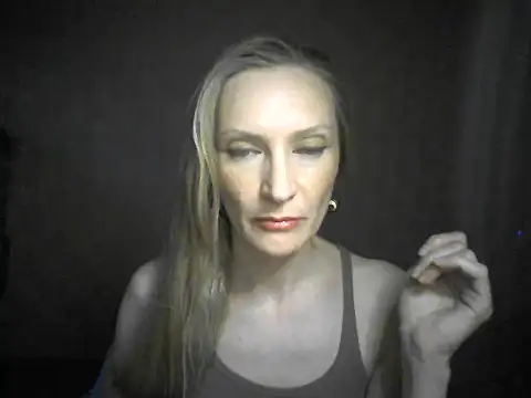 LunaBelle8 online show from 06-11-26, 06:06