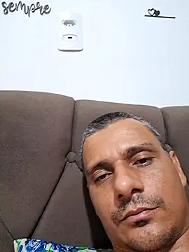 Wesley2027p online show from 04-28-26, 01:05