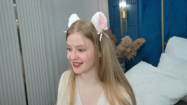 Snapshot of LilianHowards chatting on 05-09-26, 10:31 LilianHowards online show from 05-09-26, 10:31
