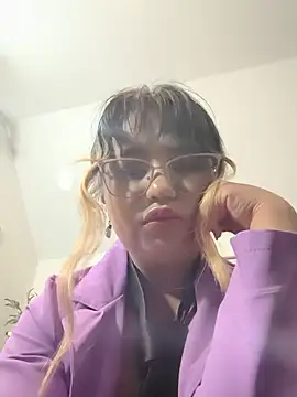 BelleVivianne online show from 06-04-26, 01:06