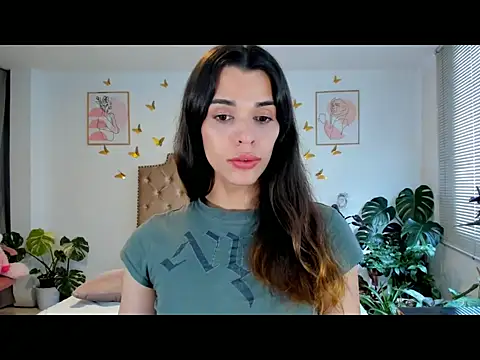 bella grego online show from 04-24-26, 08:22