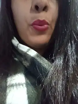 Snapshot of Thamimaodefada chatting on 05-18-26, 11:10 Thamimaodefada online show from 05-18-26, 11:10